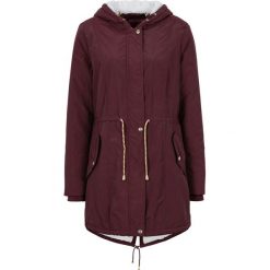 Kurtka parka na podszewce z polaru baranka bonprix czerwony klonowy. Czerwone kurtki damskie bonprix, bez wzorów, z polaru, bez kaptura. Za 219,99 zł.