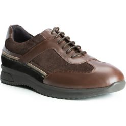 Buty męskie 83-M-805-4. Pomarańczowe buty sportowe męskie Wittchen, z syntetyku, bez zapięcia. Za 239,00 zł.
