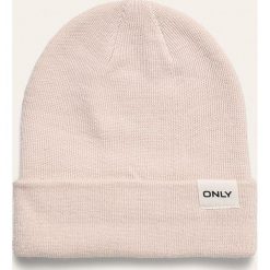 Only - Czapka. Pomarańczowe czapki damskie ONLY, bez wzorów, z poliesteru. Za 59,90 zł.