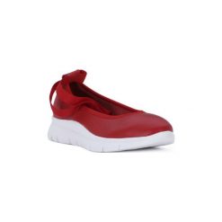 Baleriny Frau DEER ROSSO. Czerwone baleriny damskie marki Frau, bez wzorów, bez obcasa. Za 428,85 zł.