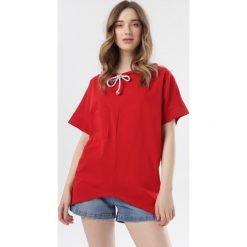 Czerwona Bluzka Amarelia. Czerwone bluzki damskie Born2be, xl, bez wzorów, bez kołnierzyka, bez rękawów. W wyprzedaży za 59,99 zł.