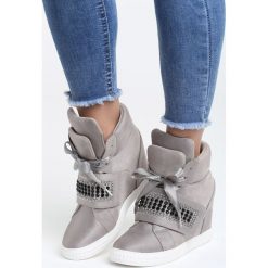 Szare Sneakersy Stop Me Now. Szare koturny damskie Born2be, na wysokim obcasie, na płaskiej podeszwie, z paskami. Za 109,99 zł.
