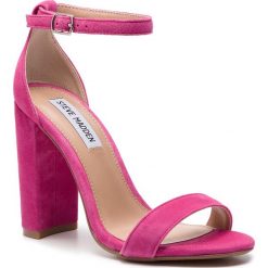 Sandały STEVE MADDEN - Carrson SM11000008-03002-510 Hot Pink. Różowe klapki damskie Steve Madden, bez wzorów, z zamszu, bez obcasa, na obcasie. W wyprzedaży za 299,00 zł.