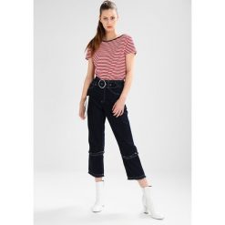 T-shirty damskie: Key West LUELLA Tshirt z nadrukiem red/pearl