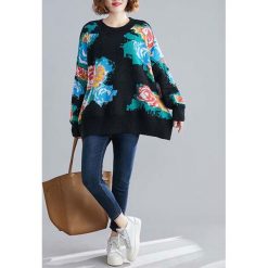 Sweter w kolorze czarnym ze wzorem. Czarne swetry damskie Amato Rizzi, bez wzorów, ze splotem, z długim rękawem, długie, bez kaptura. W wyprzedaży za 184,95 zł.