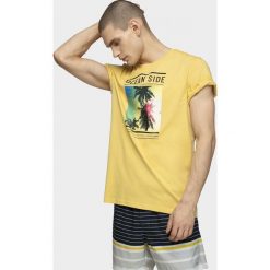 T-shirt męski TSM621 - jasny żółty - Outhorn. Żółte koszulki męskie Outhorn, m, bez wzorów, z bawełny, bez kołnierzyka. Za 39,99 zł.