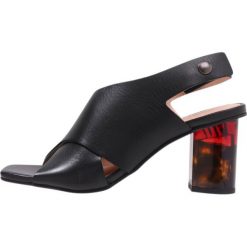 Kurt Geiger STRIDE Sandały black. Czarne sandały damskie marki Kurt Geiger, ze skóry. Za 719,00 zł.