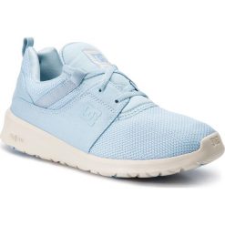 Sneakersy DC - Heathrow ADJS700021 Light Blue (Lbl). Niebieskie półbuty damskie DC, z tworzywa sztucznego. W wyprzedaży za 229,00 zł.