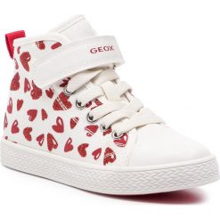 Trampki GEOX - J Ciak G. A J9204A 000AN C0050 S White/Red. Białe trampki dziewczęce Geox, z aplikacjami, z gumy, bez zapięcia. W wyprzedaży za 169,00 zł.
