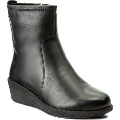 Botki CAPRICE - 9-26361-39 Black Nappa 022. Czarne botki damskie na obcasie marki Caprice, ze skóry. W wyprzedaży za 219,00 zł.