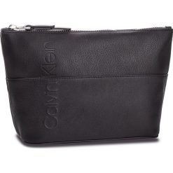 Kosmetyczka CALVIN KLEIN - Dual Carry All K60K604486 001. Czarne kosmetyczki męskie marki Calvin Klein, ze skóry ekologicznej. Za 179,00 zł.