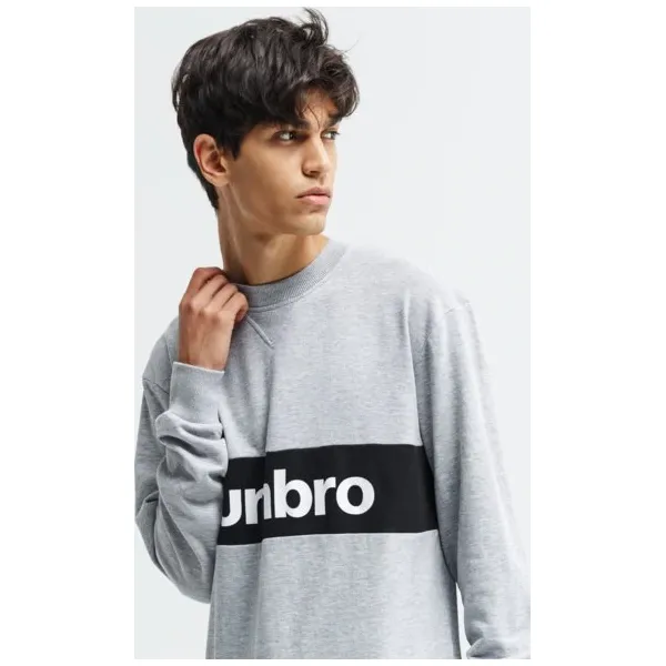 Umbro Bluza Branded Panelled , szary, rozmiar L. Szare bluzy męskie Umbro, m, bez wzorów, z bawełny, z okrągłym kołnierzem, z długim rękawem, długie, bez kaptura. Za 129,99 zł.