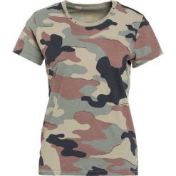 Bluzki, topy, tuniki: Polo Ralph Lauren UNEVEN Tshirt z nadrukiem olive