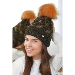 Czapka SELIA MUSTARD/BLACK. Żółte szaliki damskie Czapka SELIA MUSTARD/BLACK, bez wzorów. W wyprzedaży za 29,00 zł.
