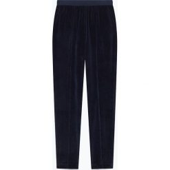 Spodnie "Isacboy" w kolorze granatowym. Niebieskie spodnie damskie American Vintage, s, z weluru. W wyprzedaży za 169,95 zł.