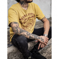 T - shirt Blade Surfing. Czarne t-shirty męskie marki Pakamera, m, z kapturem. Za 90,00 zł.
