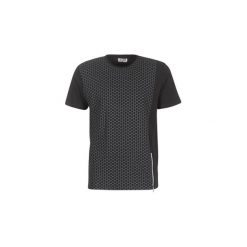 T-shirty z krótkim rękawem Yurban HARMO. Czarne t-shirty męskie Yurban, s, bez wzorów, bez kołnierzyka, krótkie. Za 76,30 zł.
