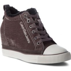 Sneakersy CALVIN KLEIN JEANS - Robina R0530 Silver. Szare sneakersy damskie marki Calvin Klein Jeans, z jeansu. W wyprzedaży za 269,00 zł.