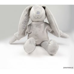 Króliczek (szary) - maskotka z własnym napisem. Szare przytulanki i maskotki Pakamera. Za 69,00 zł.