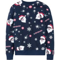 Bluza z bożonarodzeniowym nadrukiem Slim Fit bonprix ciemnoniebieski z nadrukiem. Niebieskie bluzy męskie bonprix, xl, z nadrukiem, z okrągłym kołnierzem, bez rękawów, bez kaptura. Za 74,99 zł.