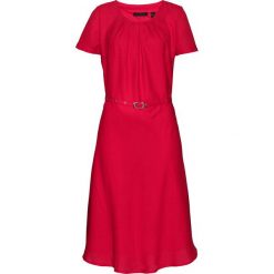 Sukienka bonprix czerwony. Czerwone sukienki balowe bonprix, w paski, z okrągłym kołnierzem, rozkloszowane. Za 129,99 zł.
