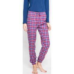 Tommy Hilfiger - Spodnie piżamowe. Różowe piżamy damskie TOMMY HILFIGER, l, z bawełny. W wyprzedaży za 139,90 zł.