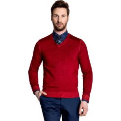 Sweter MARTINO SWTS000094. Czerwone swetry męskie Giacomo Conti, na lato, m, bez wzorów, z wełny, eleganckie, bez kołnierzyka, bez kaptura. Za 229,00 zł.