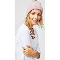 Czapka z aplikacją. Czapki damskie Moodo, z aplikacjami. Za 19,99 zł.