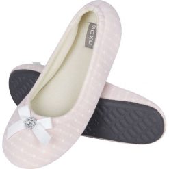 Soxo - Kapcie. Różowe kapcie damskie Soxo, z materiału. Za 49,99 zł.