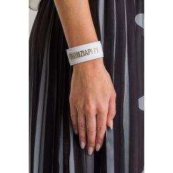 BRANSOLETKA patrizia pepe. Białe bransoletki damskie Patrizia Pepe, złote. Za 339,00 zł.