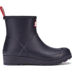 Hunter Kalosze Niebieski. Niebieskie kalosze damskie Hunter, bez wzorów, z materiału. Za 378,95 zł.