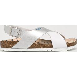 Pepe Jeans - Sandały dziecięce. Szare sandały dziewczęce Pepe Jeans, z jeansu, na klamry. W wyprzedaży za 129,90 zł.