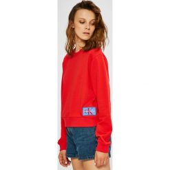 Calvin Klein Jeans - Bluza. Białe bluzy damskie Calvin Klein Jeans, s, z nadrukiem, z bawełny, bez rękawów, bez kaptura. W wyprzedaży za 239,90 zł.
