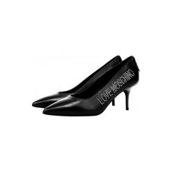 Czółenka Love Moschino. Szare czółenka damskie Love Moschino, z aplikacjami, ze skóry, bez obcasa. Za 990,00 zł.