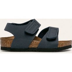Birkenstock - Sandały dziecięce Palu Logo. Niebieskie sandały chłopięce Birkenstock, ze skóry, z okrągłym noskiem, bez zapięcia. Za 219,90 zł.