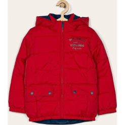 Pepe Jeans - Kurtka dziecięca Merut 128-178/180 cm. Czerwone kurtki chłopięce Pepe Jeans, bez wzorów, z poliesteru, krótkie, z kapturem. Za 479,90 zł.