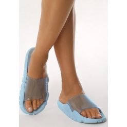 Niebieskie Klapki Convincing. Niebieskie klapki damskie Born2be, bez wzorów, bez obcasa. Za 49,99 zł.
