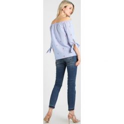 Bluzki asymetryczne: Rich & Royal BLOUSE OFF SHOULDER Bluzka light blue