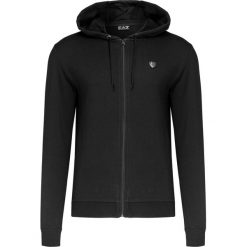 Bluza EA7 EMPORIO ARMANI. Czarne bluzy męskie EA7 Emporio Armani, z aplikacjami, z bawełny, z kapturem, bez rękawów, z kapturem. W wyprzedaży za 375,00 zł.