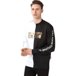 Versace Jeans Couture Bluza Czarny Biały. Czarne bluzy męskie Versace Jeans Couture, l, z nadrukiem, z bawełny, bez kołnierzyka, bez rękawów, bez kaptura. Za 1055,95 zł.
