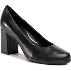 Półbuty GEOX - D New Annya A D92C8A 00085 C9997 Black. Czarne półbuty damskie Geox, bez wzorów, ze skóry ekologicznej, bez obcasa, na obcasie, bez zapięcia. W wyprzedaży za 339,00 zł.
