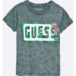 Guess Jeans - T-shirt dziecięcy 118-176 cm. Szare t-shirty męskie marki Guess Jeans, l, z nadrukiem, z bawełny, z okrągłym kołnierzem. Za 129,90 zł.