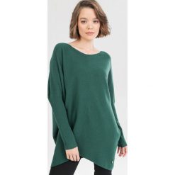 Zielony Sweter Orineva. Zielone swetry damskie Born2be, xl, bez wzorów, bez rękawów, bez kaptura. Za 99,99 zł.