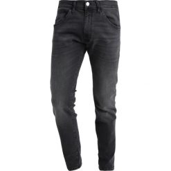 Wrangler BRYSON Jeans Skinny Fit grey zone. Niebieskie rurki męskie marki Wrangler, z bawełny. Za 379,00 zł.
