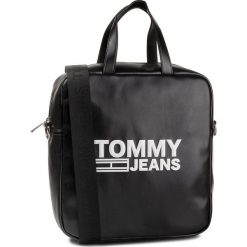 Torebka TOMMY JEANS - Tjw Texture Pu Tote AW0AW07640 BDS. Czarne torebki klasyczne damskie Tommy Jeans, bez wzorów, z jeansu, klasyczne, bez dodatków. W wyprzedaży za 429,00 zł.