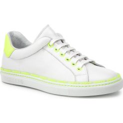 Sneakersy ICEBERG - Sisso 19EID1523A Bianco/Fluo. Białe półbuty damskie Iceberg, na co dzień, bez wzorów, ze skóry, bez obcasa, na płaskiej podeszwie, bez zapięcia. Za 1079,00 zł.