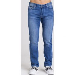 JEANSY straight FIT ARMANI EXCHANGE. Niebieskie jeansy męskie Armani Exchange, m, z aplikacjami. Za 281,40 zł.
