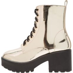 Botki damskie lity: Public Desire INDUSTRIAL Botki na platformie gold metallic