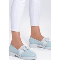 Niebieskie Półbuty White Card. Niebieskie półbuty damskie Renee, na imprezę, w paski, ze skóry, bez obcasa, na płaskiej podeszwie, z paskami. Za 69,99 zł.