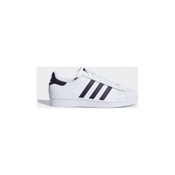 Buty adidas Buty Superstar. Białe trampki i tenisówki damskie marki Adidas, bez wzorów, bez zapięcia. Za 379,00 zł.